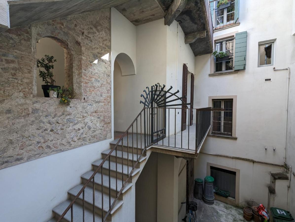Papavero Piazza Delfino Bergamo Exterior foto